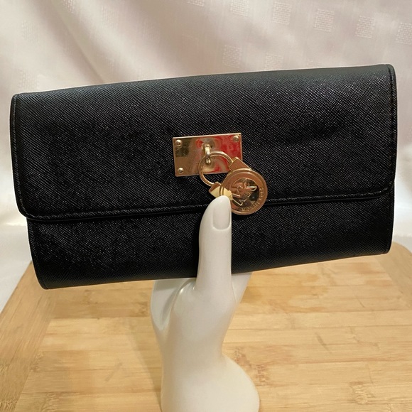 MICHAEL Michael Kors Handbags - MICHAEL KORS Large Flap Wallet Multifunction Black
